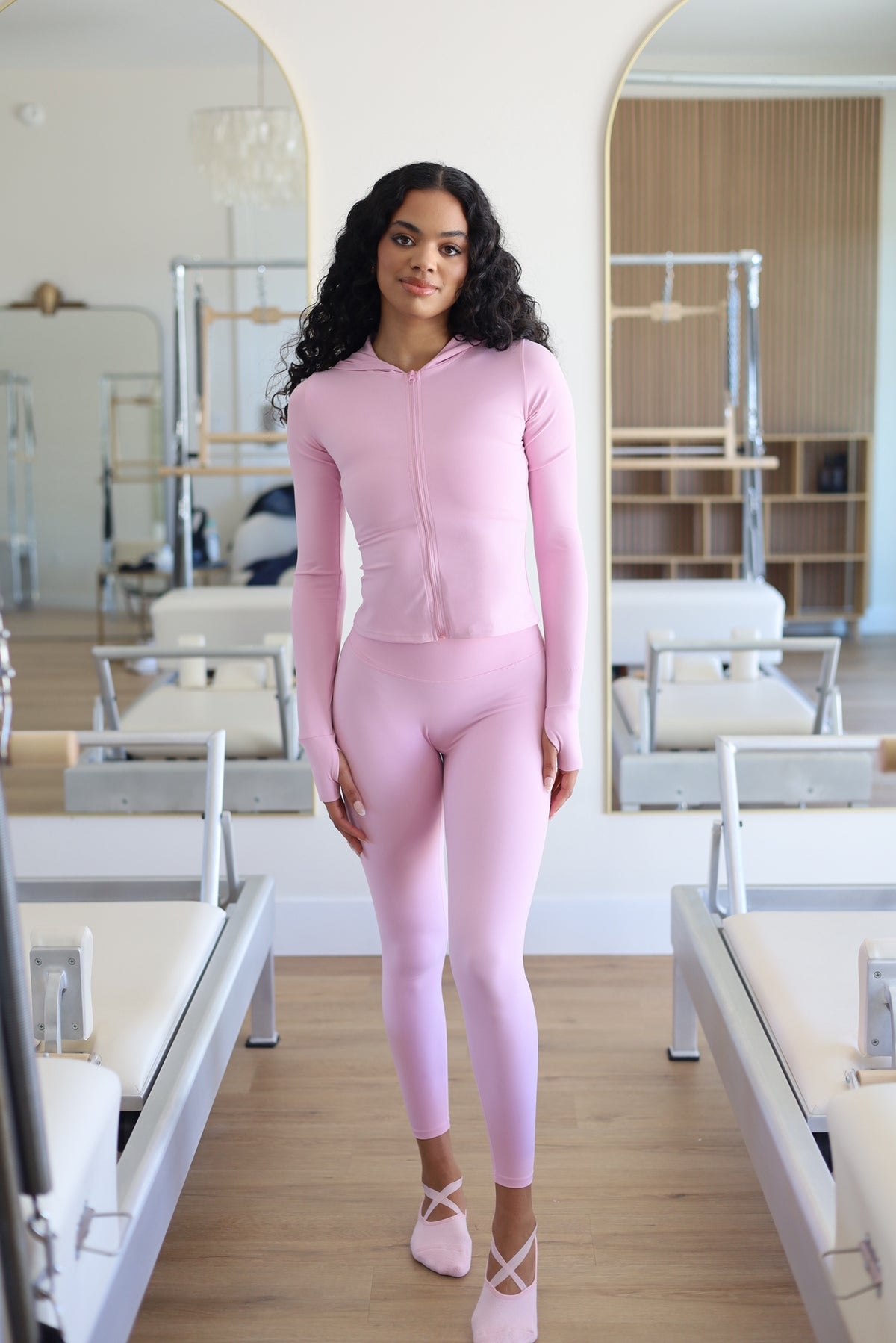 ネコドレスSET/pink PILATES PINK COMPRESSION SET PREORDER – SNNUDE